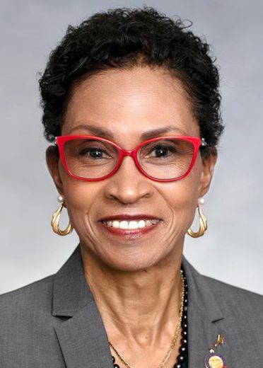 Renée Price profile photo