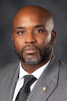 Hollis Lewis profile photo
